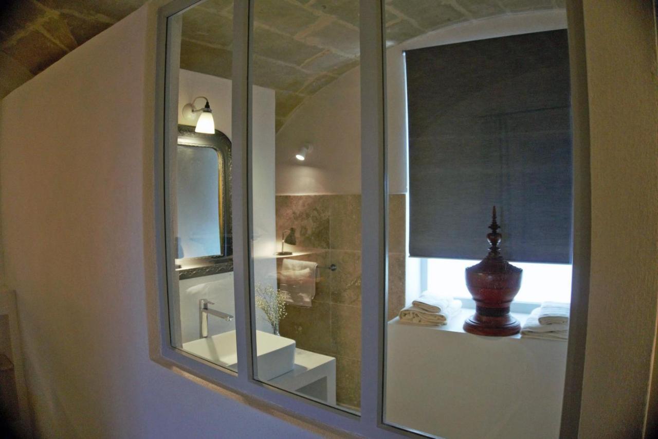 Les Canisses, Magnifique Appartement Avec Terrasse Au Coeur D'Uzès Екстериор снимка