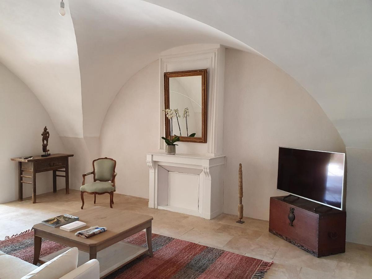 Les Canisses, Magnifique Appartement Avec Terrasse Au Coeur D'Uzès Екстериор снимка